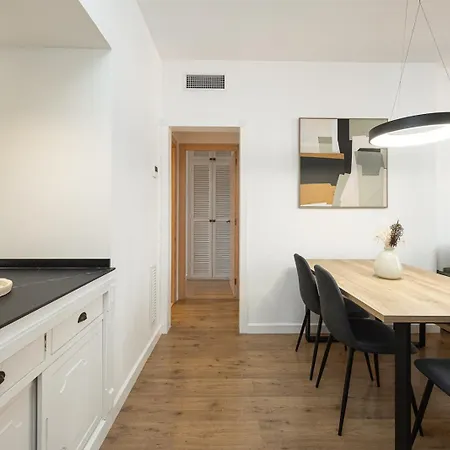 Charming 2br In Trendy Gracia Barcelona