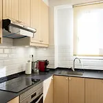 Charming 2br In Trendy Gracia Appartamento *