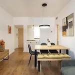 Charming 2br In Trendy Gracia Appartamento