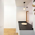 Charming 2br In Trendy Gracia