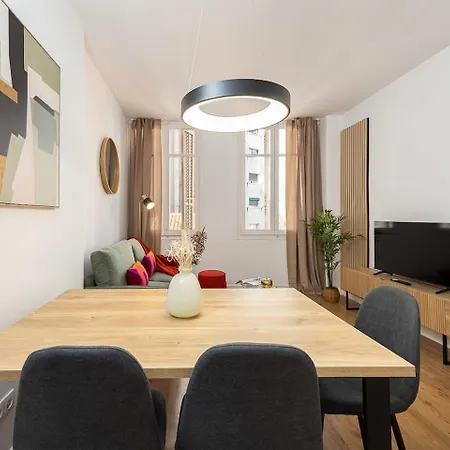 Charming 2br In Trendy Gracia Апартаменты Барселона