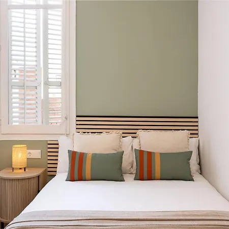 Charming 2br In Trendy Gracia * Барселона