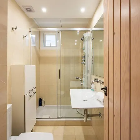Charming 2br In Trendy Gracia Барселона