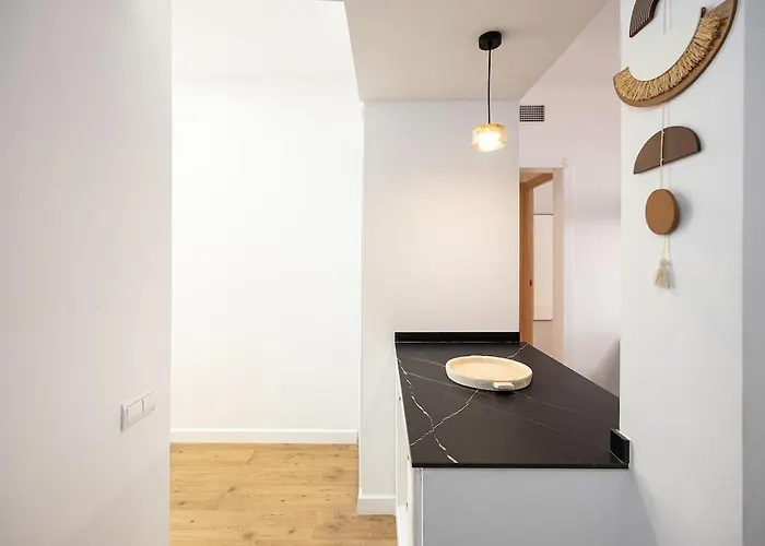 Charming 2br In Trendy Gracia