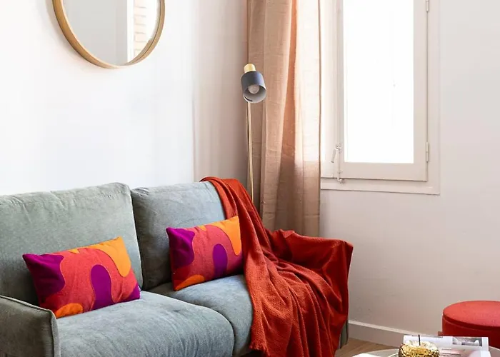 Charming 2br In Trendy Gracia